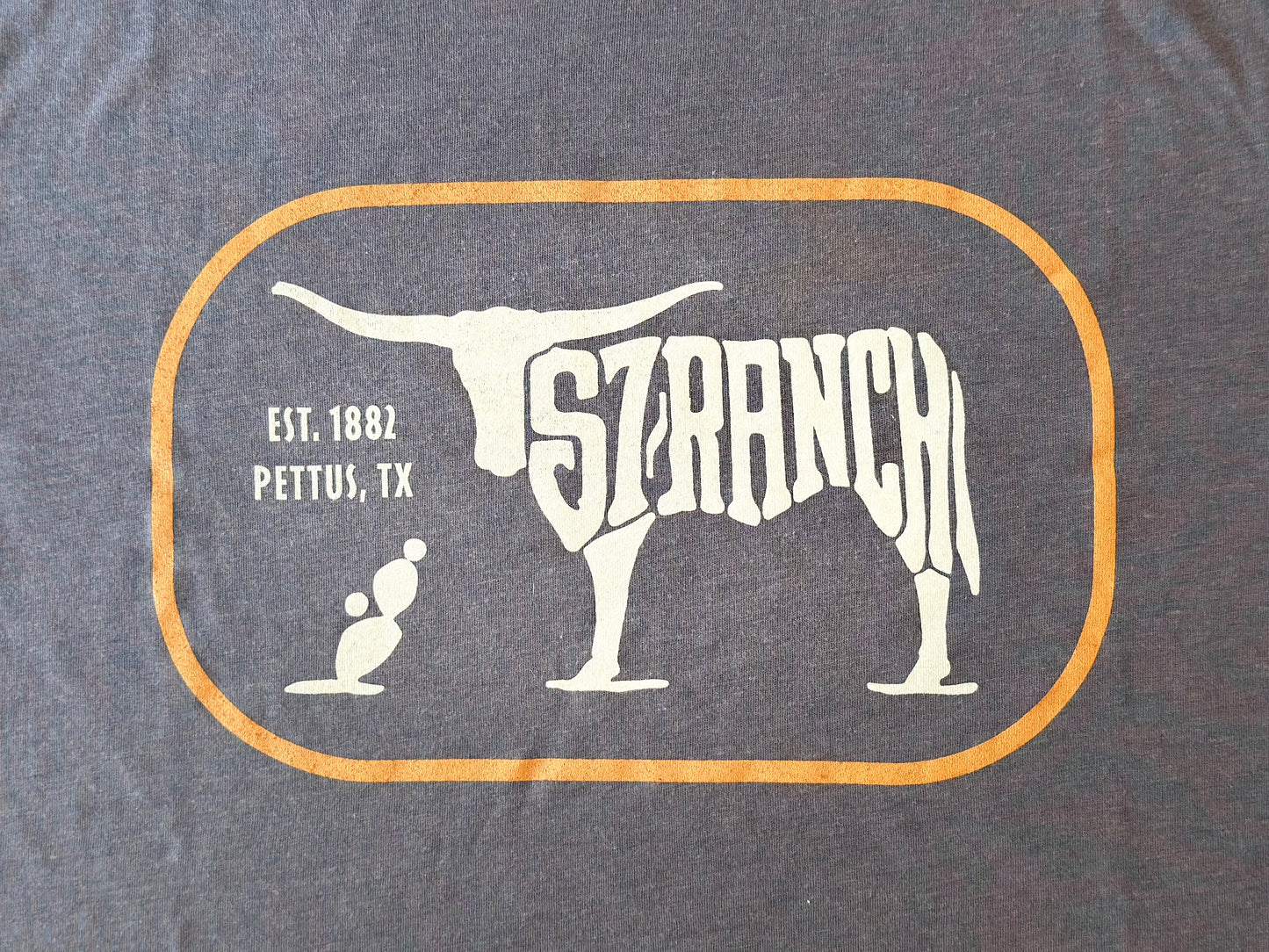 T-SHIRT: THE PETTUS